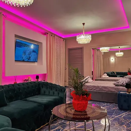 Mirror Luxury