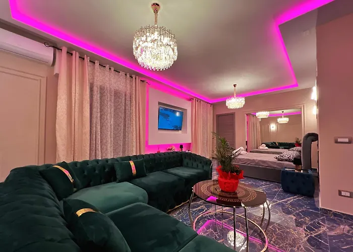 Mirror Luxury 아파트