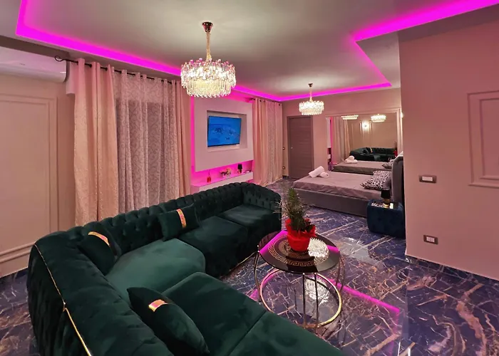 Mirror Luxury 몬테카티니테르메