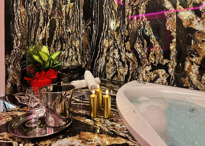 아파트 Mirror Luxury *