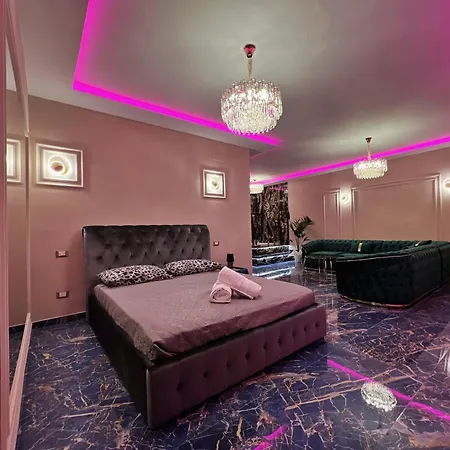 Mirror Luxury Montecatini Terme